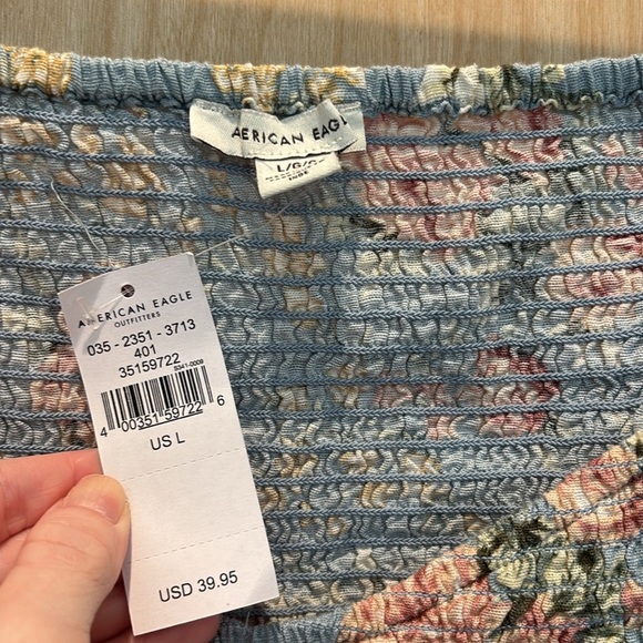 American Eagle Blouse Smocked Blue Floral Cottage NWT Size Large - Picture 3 of 5